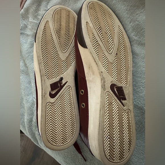 Nike Pepper Low BEAUTIFUL & RARE Men's Size 12.5 Excellent Condition Red Leather - Picture 6 of 6